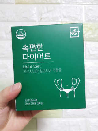 네츄럴굿띵스 속편한 다이어트 30포 — 5점을 준 리뷰어가 2019년 9월 올린 사용 사진