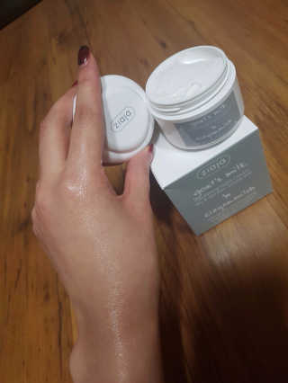 [지아자] 산양유 나이트크림 50ml — 5점을 준 리뷰어가 2016년 10월 올린 사용 사진