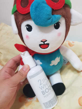 피움 투인원 화이트 바디 퍼펙션 — 5점을 준 리뷰어가 2019년 6월 올린 사용 사진