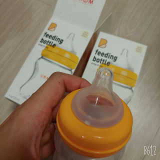 유비맘 신생아젖병 120ml 트리플팩_ 젖꼭지 포함 — 5점을 준 리뷰어가 2020년 3월 올린 사용 사진