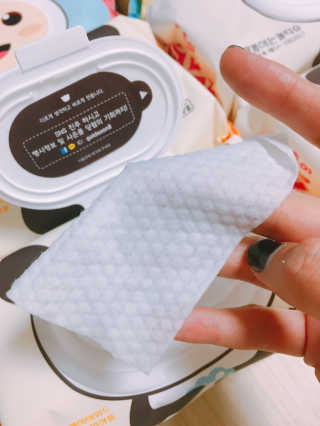 달곰이 물티슈 — 5점을 준 리뷰어가 2017년 5월 올린 사용 사진