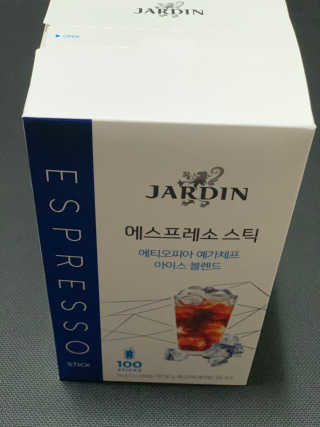 (주)쟈뎅 [쟈뎅] 에스프레소스틱 아이스블렌드 — 5점을 준 리뷰어가 2019년 5월 올린 사용 사진