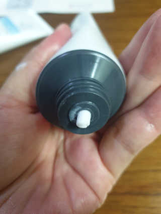 (주)에네스티 에네스티 수안수 실크스킨 풋크림 1+1 — 4점을 준 리뷰어가 2019년 11월 올린 사용 사진