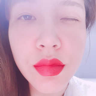 [블랙루즈] 로즈 벨벳 립스틱 택1+랜덤1 — 5점을 준 리뷰어가 2019년 1월 올린 사용 사진