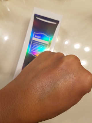 소프트 에어리 UV 에센스 SPF 50 PA ++++ — 5점을 준 리뷰어가 2019년 4월 올린 사용 사진