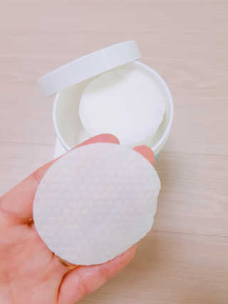 메이크판다 10초만에 끝내는, 천연빙하수 클렌징패드 — 4.5점을 준 리뷰어가 2018년 6월 올린 사용 사진