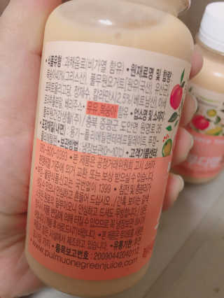 풀무원 스무디랩 피치&비타 — 4.67점을 준 리뷰어가 2017년 11월 올린 사용 사진