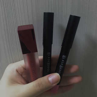 [블랙루즈] 에어 핏 촉촉틴트 + 크리미 벨벳 립크레용 — 4점을 준 리뷰어가 2018년 7월 올린 사용 사진