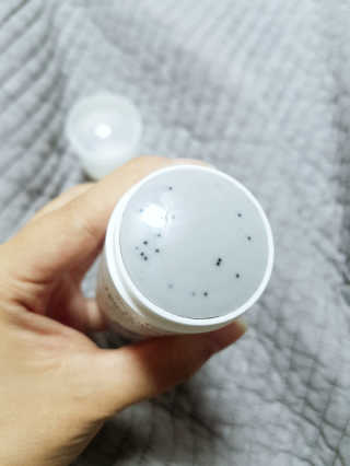 카오리온코스메틱스 모공 트리플 액션 클렌징 스틱 챠콜 — 4점을 준 리뷰어가 2018년 9월 올린 사용 사진