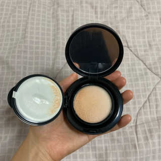 리하셀 아우라 쿠션 팩트 21호,23호 SPF50+ PA++++ — 2.5점을 준 리뷰어가 2019년 10월 올린 사용 사진