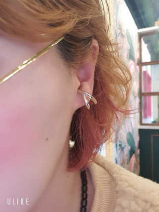 키픔 ETERNAL earcuff_이터널 이어커프 — 5점을 준 리뷰어가 2020년 2월 올린 사용 사진