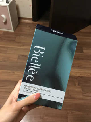 비엘리 브라이트닝&모이스처라이징 앰플 마스크 — 3.5점을 준 리뷰어가 2016년 12월 올린 사용 사진