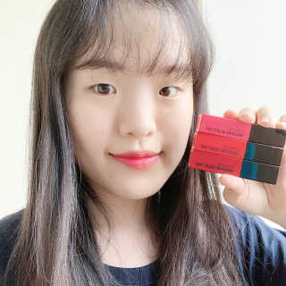 우드버리 울트라 에이치디 스무디 벨벳 틴트 — 5점을 준 리뷰어가 2019년 6월 올린 사용 사진