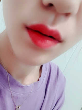 [블랙루즈] 컬러 락 하트 틴트 1+1 — 5점을 준 리뷰어가 2019년 8월 올린 사용 사진