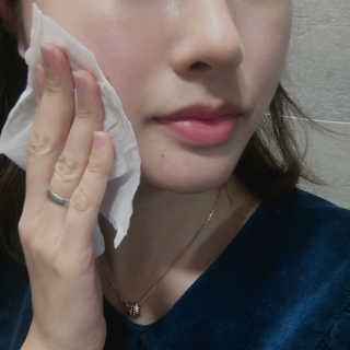 메이크업 이레이져 바이 컬러딥 래버러토리즈 — 3.5점을 준 리뷰어가 2020년 1월 올린 사용 사진