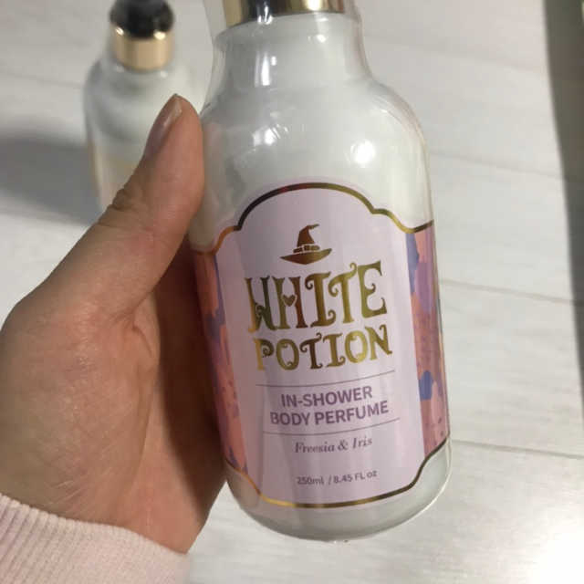 인샤워 바디퍼퓸 화이트포션 250ML 리뷰 사진