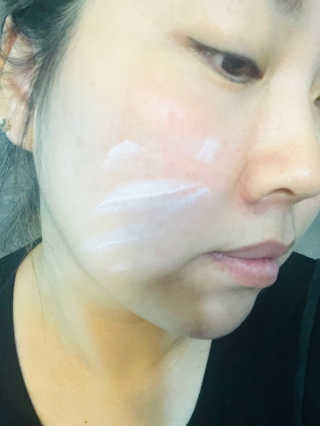 지고트 화이트닝 유브이 썬블럭 크림 70ml,1+1 — 5점을 준 리뷰어가 2019년 8월 올린 사용 사진