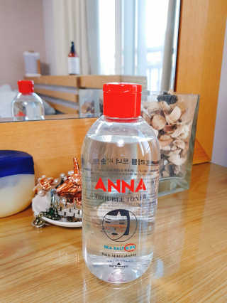 솔테라피 안나 트러블 토너 300ml — 5점을 준 리뷰어가 2019년 4월 올린 사용 사진