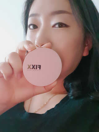 쏘내추럴 밀착 착붙 픽스쿠션 — 5점을 준 리뷰어가 2019년 8월 올린 사용 사진
