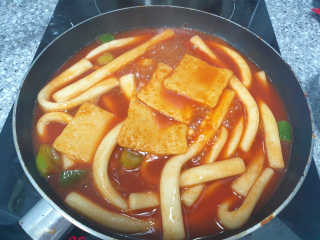 두번째 국떡 국가대표 떡볶이 1팩 + 영미칩 2봉 증정 — 5점을 준 리뷰어가 2019년 2월 올린 사용 사진