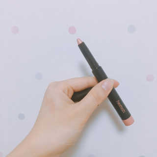 헤이미쉬 데일리즘 코랄릭 스틱 아이 섀도우 — 4.67점을 준 리뷰어가 2018년 3월 올린 사용 사진