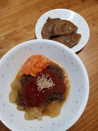 유천냉면 유천 비빔냉면 2인분+메밀지짐만두 280g — 5점을 준 리뷰어가 2018년 6월 올린 사용 사진