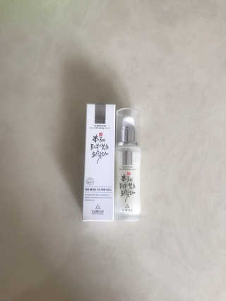 Dr.메디션 본래의 피부로 되돌려주는 리턴미백에센스 — 3.83점을 준 리뷰어가 2018년 9월 올린 사용 사진