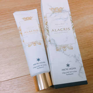 아라크리스 아라 크리스 프리미엄 내추럴 치약 — 5점을 준 리뷰어가 2018년 7월 올린 사용 사진