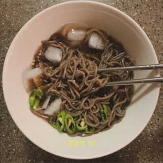 카트 생메밀면 후룩소바 세트 — 5점을 준 리뷰어가 2019년 10월 올린 사용 사진