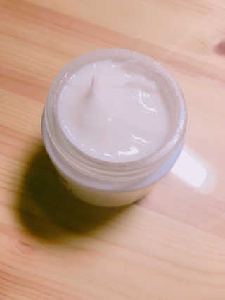 빅토리아뷰티 크레센트 리커버리 프리머스 리바이탈라이징 에뮤 크림 — 5점을 준 리뷰어가 2016년 11월 올린 사용 사진
