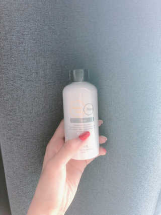 이솔화장품 이솔 세범 리스 포어 토너 200ml — 4.17점을 준 리뷰어가 2018년 8월 올린 사용 사진