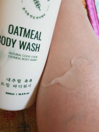 (주)에네스티 내추럴 촉촉  오트밀 바디워시 500ml — 5점을 준 리뷰어가 2019년 10월 올린 사용 사진