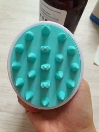 달리프 베러 퍼퓸 샴푸 1000ml 레이니데이 or 일랑로즈 — 5점을 준 리뷰어가 2020년 2월 올린 사용 사진