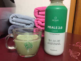 인테이크 밀스 3.0 Trial Kit(보틀형 5종) — 5점을 준 리뷰어가 2017년 4월 올린 사용 사진