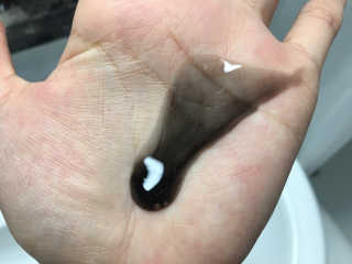 the naked object [탈모볼륨샴푸] 디블랙 팩 샴푸 — 4.5점을 준 리뷰어가 2019년 12월 올린 사용 사진