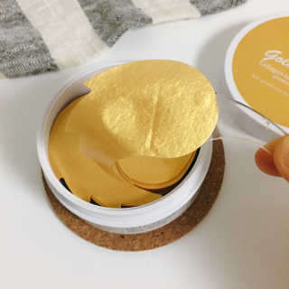 푸츄푸츄 Real repair skin cell premium patch — 4점을 준 리뷰어가 2018년 10월 올린 사용 사진