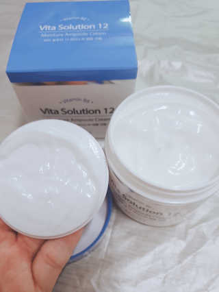 지고트 비타솔루션12 모이스처 앰플 크림 100ml — 5점을 준 리뷰어가 2019년 6월 올린 사용 사진