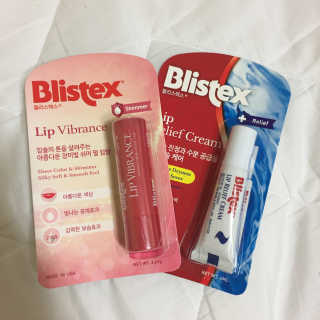 블리스텍스 립 릴리프 크림 립밤, 립 바이브런스 립밤 — 5점을 준 리뷰어가 2018년 11월 올린 사용 사진