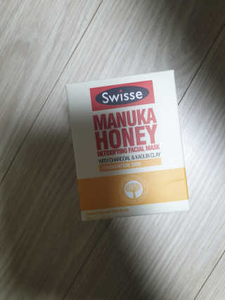 SWISSE 스위스 마누카 허니 디톡시파잉 페이셜 마스크 — 1점을 준 리뷰어가 2019년 12월 올린 사용 사진