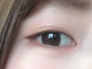 머지 더 퍼스트 젤 아이라이너 NEW 브라운 컬러 — 5점을 준 리뷰어가 2019년 4월 올린 사용 사진