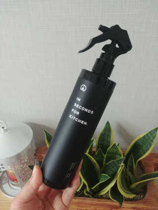 PEACE MOMENT 피스모먼트 인세컨즈포키친 320mL 천연살균소독제 — 5점을 준 리뷰어가 2019년 2월 올린 사용 사진