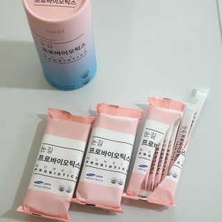 눈길 프로바이오틱스 눈길 콜라겐 프로바이오틱스 — 3점을 준 리뷰어가 2019년 11월 올린 사용 사진