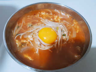 라면 그대로가 제일 맛있는 더엄마라면 — 5점을 준 리뷰어가 2019년 7월 올린 사용 사진