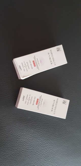 지고트 화이트닝 유브이 썬블럭 크림 70ml,1+1 — 5점을 준 리뷰어가 2019년 7월 올린 사용 사진
