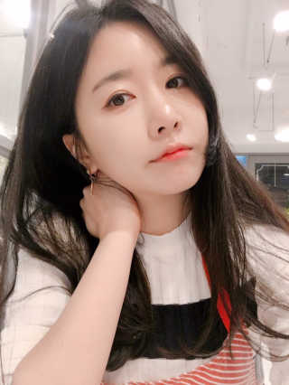수앤수 원터치귀걸이 로즈핑크컬러 13종 모음 — 5점을 준 리뷰어가 2019년 3월 올린 사용 사진