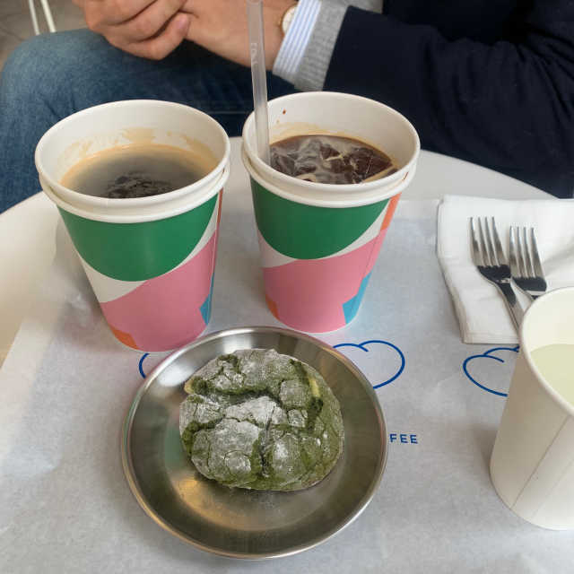 [루프트커피] 하와이 카우 + 크랙쿠키 메뉴 리뷰 사진