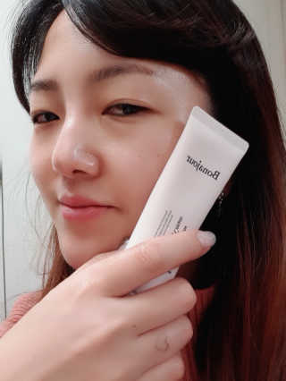 보나쥬르 멜팅 글로우 카밍 크림 50ml — 4점을 준 리뷰어가 2020년 1월 올린 사용 사진