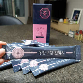 동안보감 얼작차 붓기를 빼주는 동안보감 한방 프리미엄 얼작차 — 5점을 준 리뷰어가 2019년 10월 올린 사용 사진