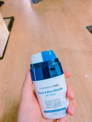 메디미 블랙 & 블루 이레이져 멍크림 — 3점을 준 리뷰어가 2017년 3월 올린 사용 사진
