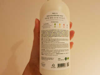 (주)에네스티 내추럴 촉촉  오트밀 바디로션 500ml — 3점을 준 리뷰어가 2019년 10월 올린 사용 사진